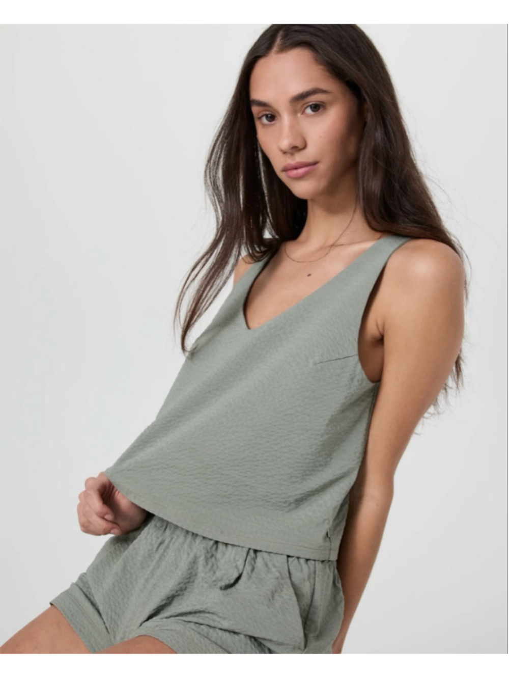 Women's Vuori Villa Textured Crop Tank M and Matching Shorts L Laurel Green - Picture 4 of 13